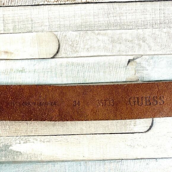 GUESS BROWN STUDDED GENUINE LEATHER HOOK BUCKLE CASUAL WOMEN'S BELT M/L/34 (R24 - Picture 9 of 9